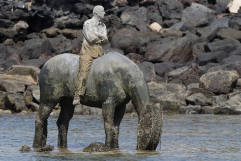 Rising Tide sculpture-8508